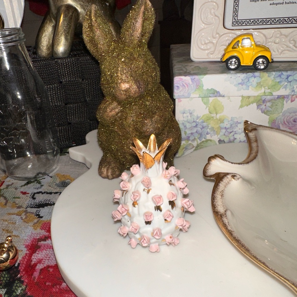 Miss Covered Bunny Rabbit - Picture 2 of 6